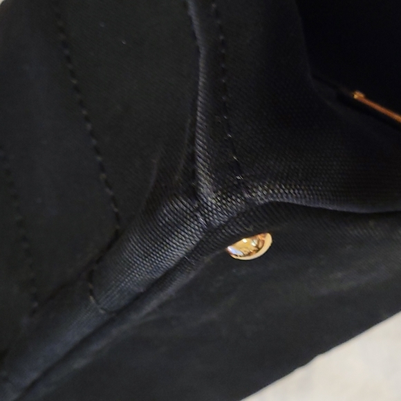 Prada Canapa - Picture 8 of 14